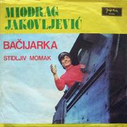 [Slika: 117334350_1974_a.jpg]