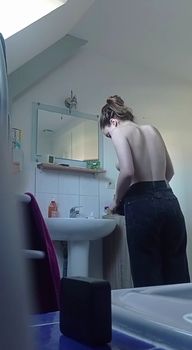 [Image: 125976841_2.jpg]